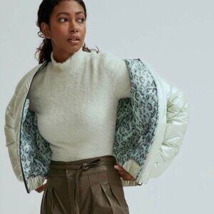 Noize Amber - M Bomber Puffer Mint Metallic NWOT